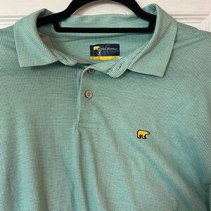 Green Polo Shirt with Classic Collar and Textured Knit